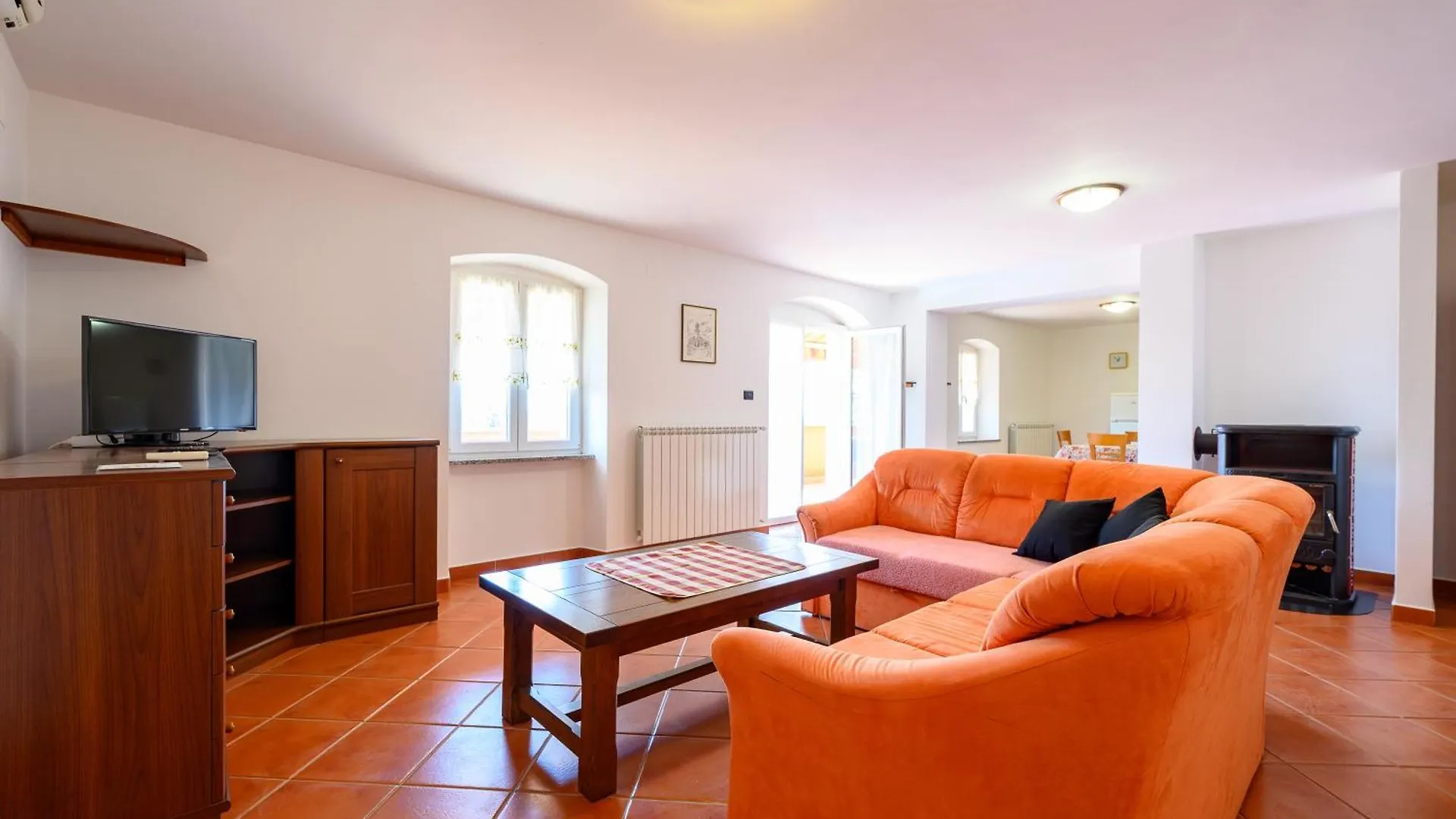 Apartments With Swimming Pool Casa Rossa Umag