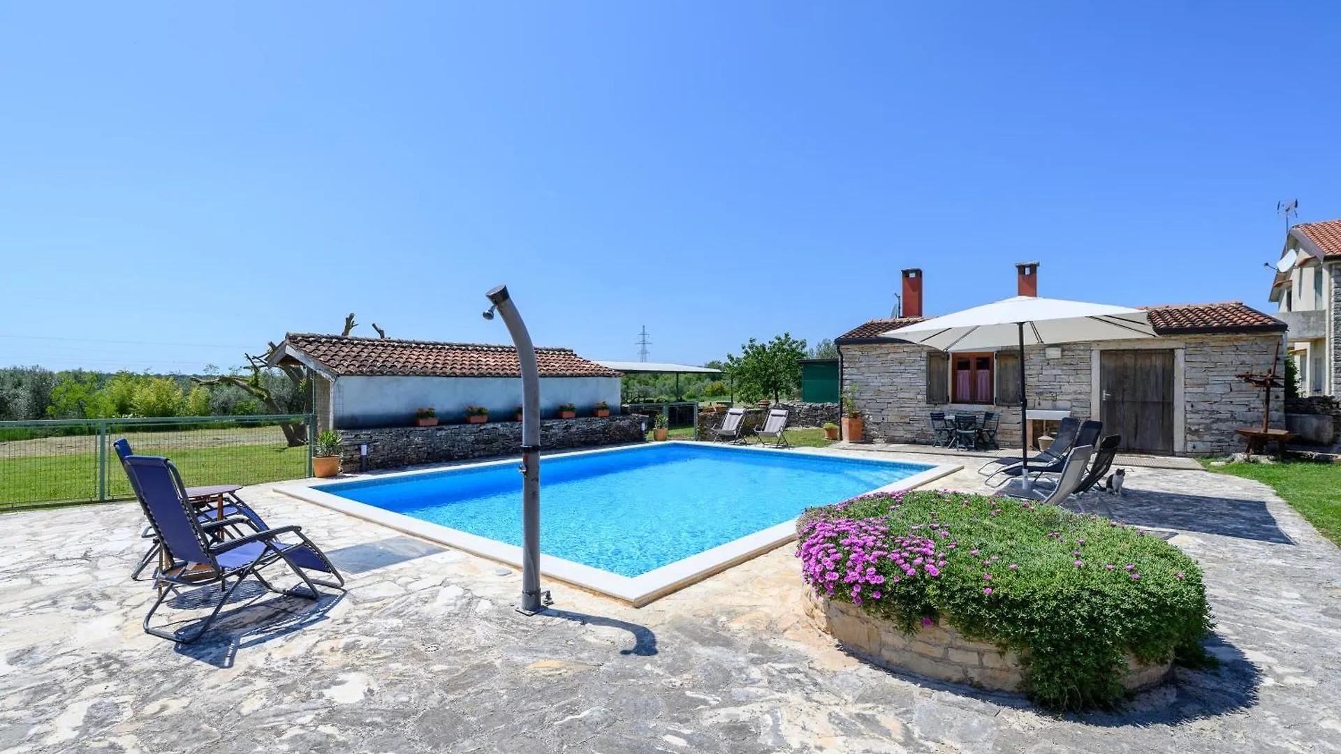 Apartments With Swimming Pool Casa Rossa Umag Kroatië
